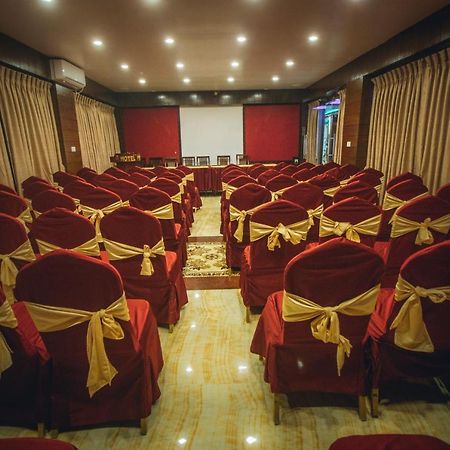 Hotel Prakash International Hetauda エクステリア 写真