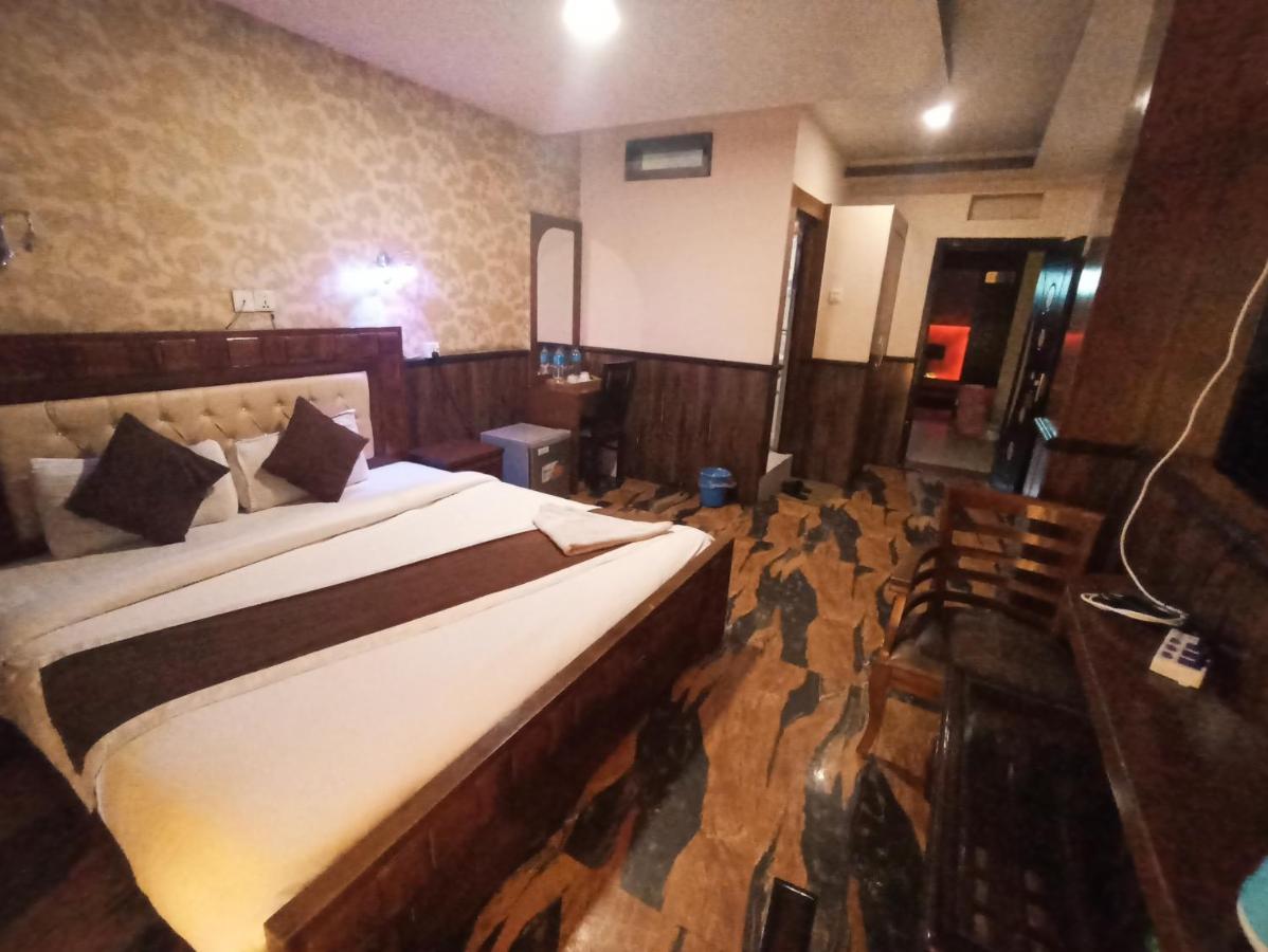 Hotel Prakash International Hetauda エクステリア 写真