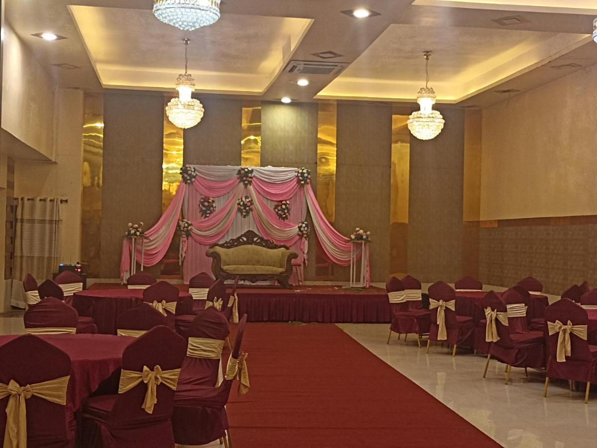 Hotel Prakash International Hetauda エクステリア 写真
