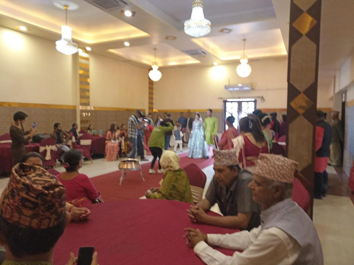 Hotel Prakash International Hetauda エクステリア 写真